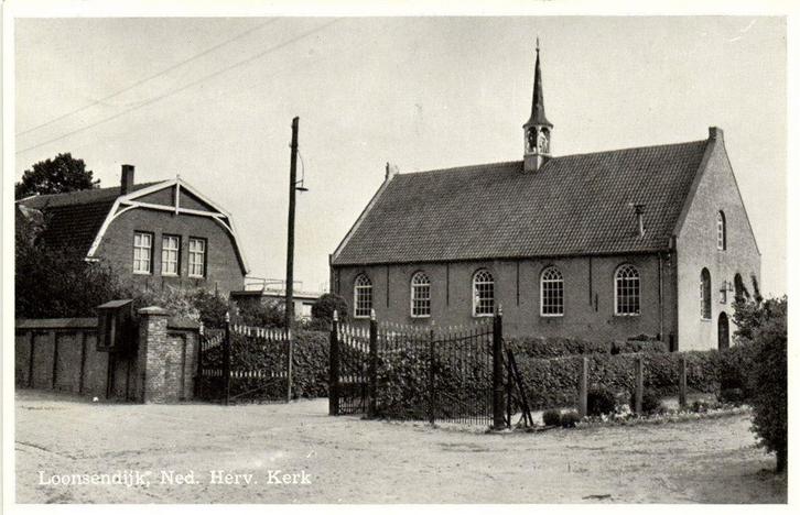Loonsendijk, Ned. Herv. Kerk - 1960? gelopen, Verzamelen, Ansichtkaarten | Nederland, Ongelopen, Noord-Brabant, Voor 1920, Ophalen of Verzenden