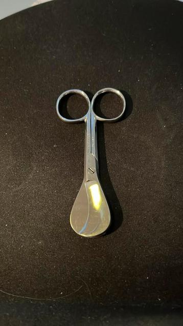 Antieke Sigarenschaar - Gereedschap en Instrumenten beschikbaar voor biedingen