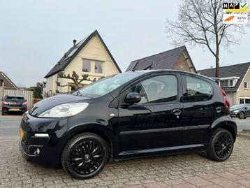 Peugeot 107 1.0 Black Edition Airco NL-AUTO-NAP. beschikbaar voor biedingen