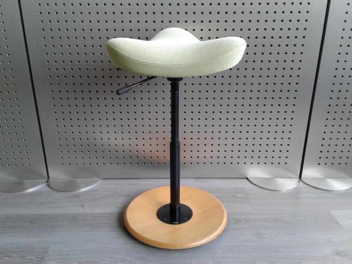 Stokke (Variér) Move (Laag) (Lichtgroen), Zeer Mooi!, Huis en Inrichting, Bureaustoelen, Zo goed als nieuw, Bureaukruk, Groen