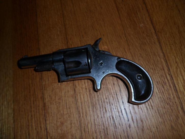 Vrijgestelde Remington No 4 revolver bekend als New Model., Antiek en Kunst, Antiek | Overige Antiek, Ophalen