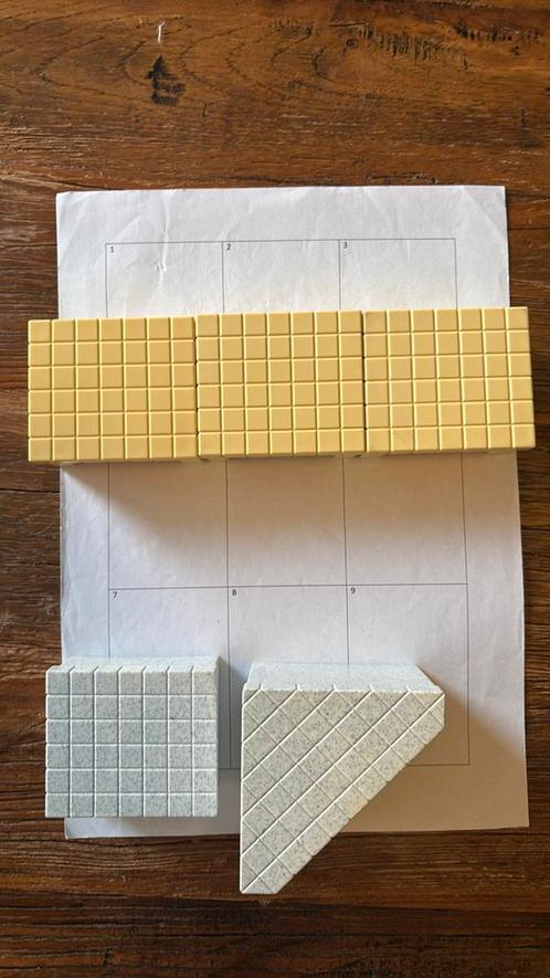 Playmobil losse onderdelen meubels stenen werkbank, Kinderen en Baby's, Speelgoed | Playmobil, Gebruikt, Los playmobil, Ophalen of Verzenden
