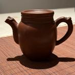 Vintage Yixing Teapot #2, Antiek en Kunst, Antiek | Keramiek en Aardewerk, Ophalen of Verzenden
