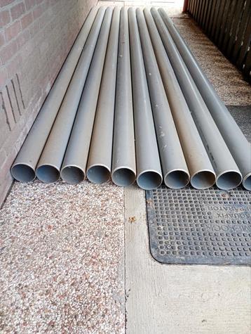 10x PVC pijp 400x11 beschikbaar voor biedingen