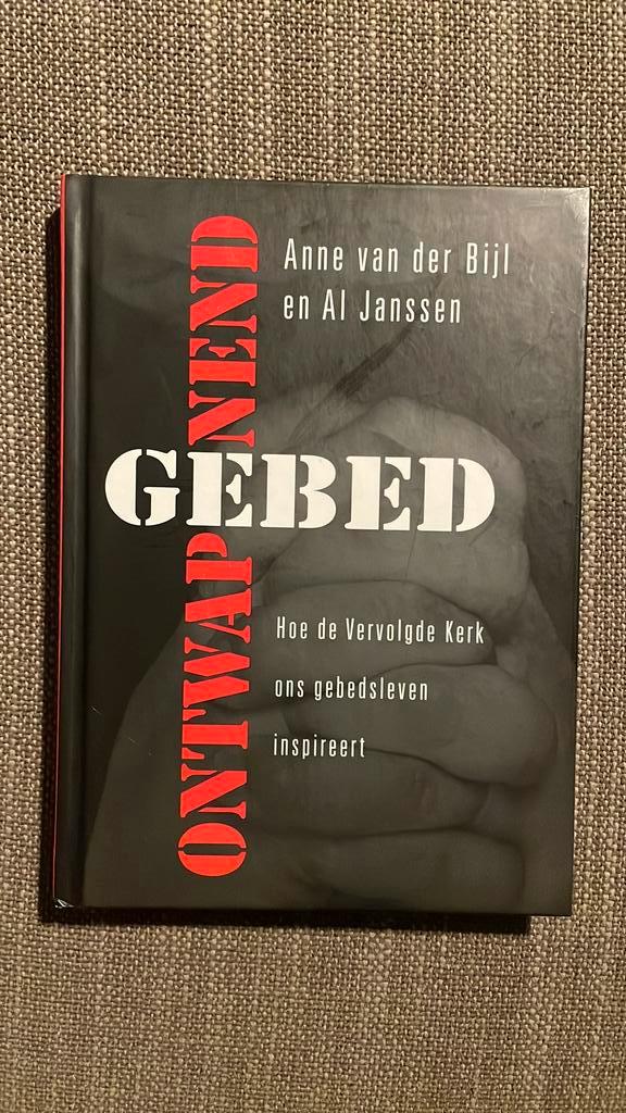 Anne van der Bijl - Ontwapenend gebed, Boeken, Godsdienst en Theologie, Zo goed als nieuw, Ophalen of Verzenden