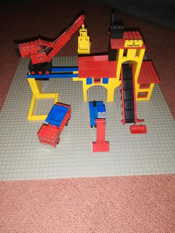Vintage Lego Laadstation beschikbaar voor biedingen