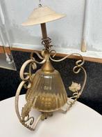 Mooie Lelijke Antieke Hanglamp - Hoogte plm. 45 cm - Crème, Gebruikt, Ophalen of Verzenden, Glas, Minder dan 50 cm