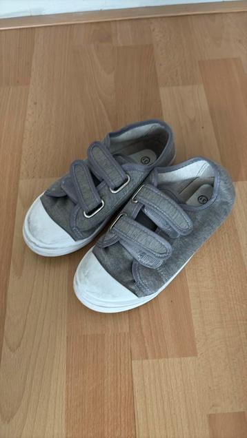 Gymschoenen lichtgrijs maat 31 beschikbaar voor biedingen