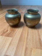 Oude koperen vaasjes of potjes., Ophalen