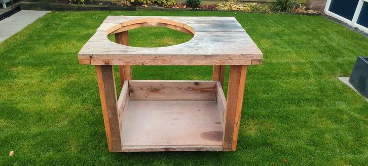 Gebruikte BBQ Tafel Steigerhout - Weber Master Touch 57cm, Tuin en Terras, Barbecue-accessoires, Ophalen