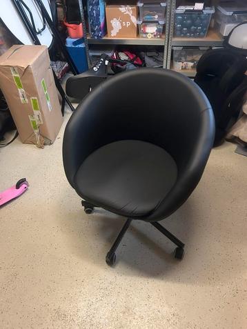 Bureau stoel beschikbaar voor biedingen