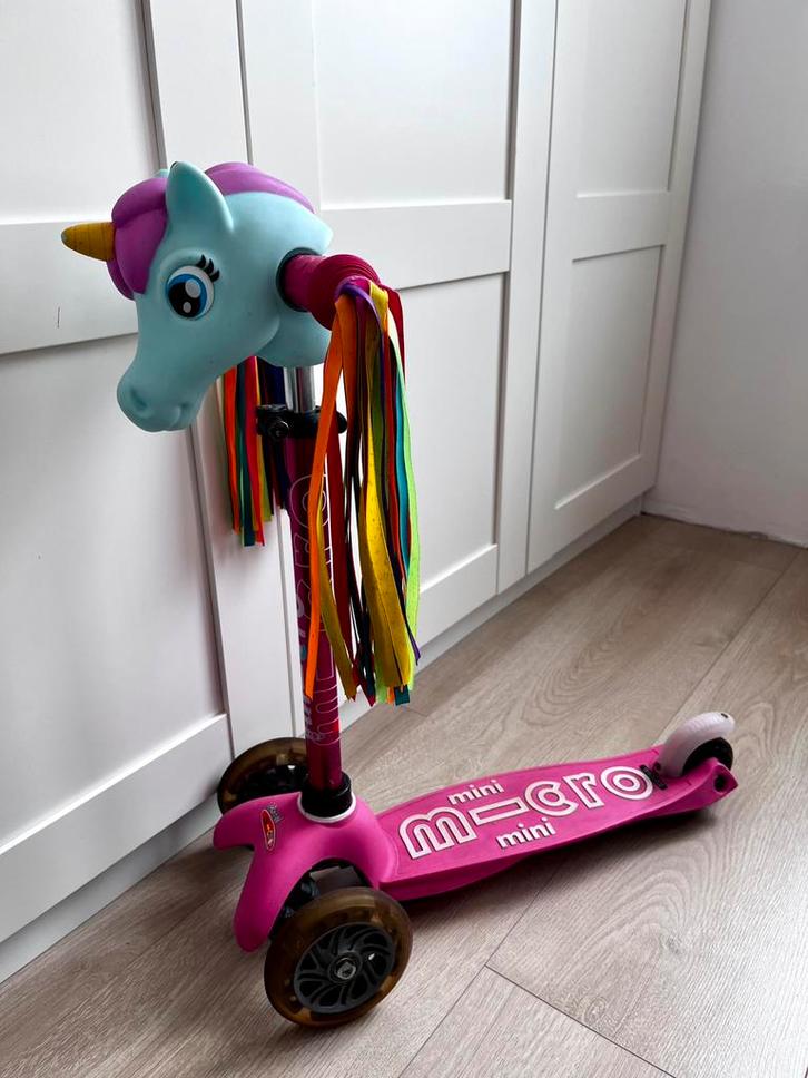 Mini micro deluxe 3-wiel step met unicorn hoofd en linten, Kinderen en Baby's, Speelgoed | Buiten | Voertuigen en Loopfietsen