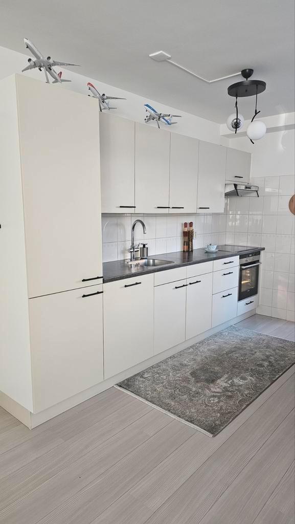 Keller keuken met 4 siemens apparaten en quooker, Huis en Inrichting, Keuken | Complete keukens, Zo goed als nieuw, Enkelwandige keuken