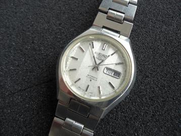 Seiko 5 21-jewels / 1974 / 6119-8550 met Zeldzame Dail beschikbaar voor biedingen