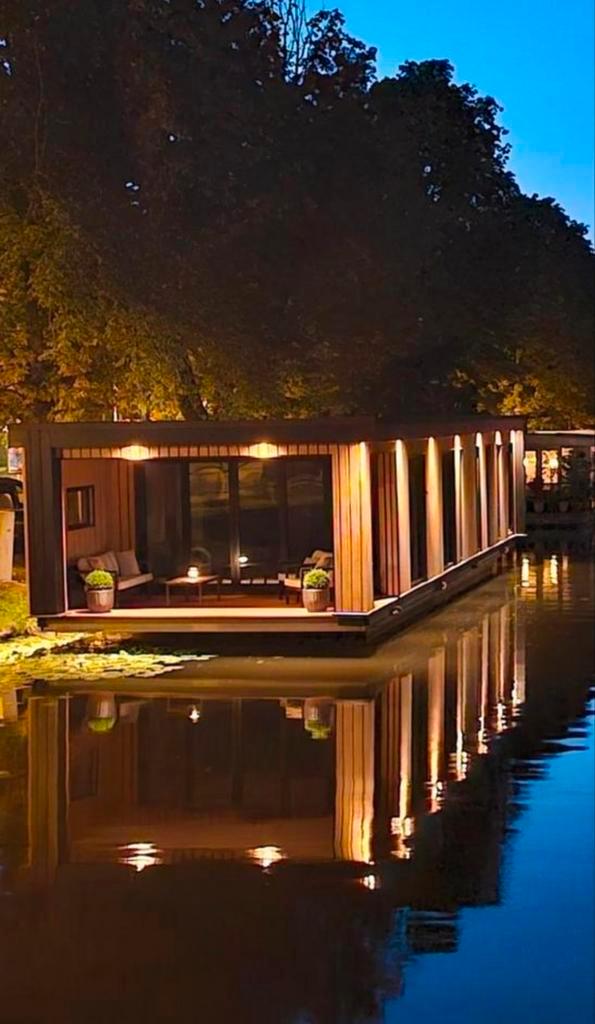 Leiden Centrum: Nieuwbouw woning aan het water Turn-Key NEW, Huizen en Kamers, Huizen te koop