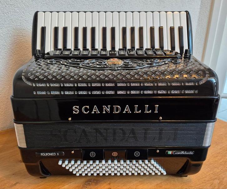 Scandalli Polifonico X - 96 5 korig Castelfidardo Italy izgs, Muziek en Instrumenten, Accordeons, Gebruikt, Toetsaccordeon, 96-bas