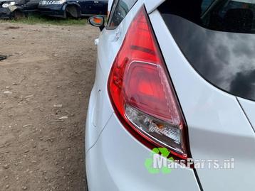 Achterlicht links van een Ford Fiesta beschikbaar voor biedingen