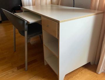 (Tiener)bureau beschikbaar voor biedingen