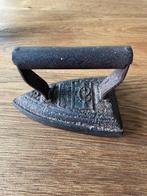 Antiek strijkijzertje, Ophalen of Verzenden