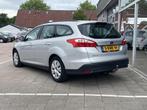 Ford Focus Wagon 1.0 EcoBoost Trend /Cruise/Airco/Trekhaak/d, Euro 5, Gebruikt, Met garantie (alle), Start-stop-systeem