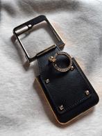 SAMSUNG Galaxy Z Flip 6 zwart leder/goud met ring, Ophalen of Verzenden, Nieuw, Hoesje of Tasje