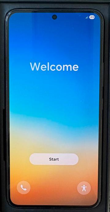 Samsung Galaxy S22 - 128GB - Zwart - Zo goed als nieuw beschikbaar voor biedingen