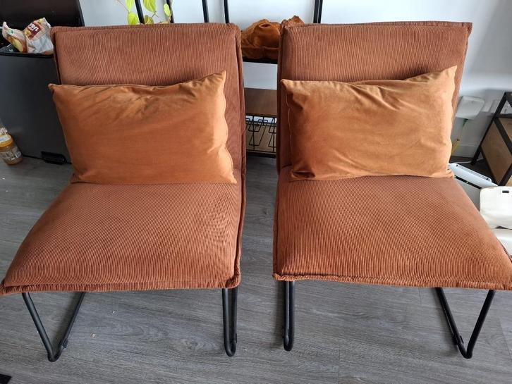 2x rode corduroy stoel, Huis en Inrichting, Stoelen, Gebruikt, Twee, Metaal, Stof, Rood, Ophalen