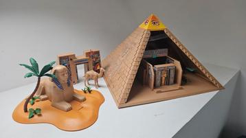 Playmobil piramide + poppetjes beschikbaar voor biedingen