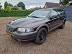 Volvo V70 Cross Country 2.4 T Comfort Line, Auto's, Automaat, Bruin, 1657 kg, 2435 cc