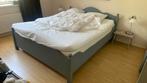Eikenhouten bed met bijpassend kastje en spiegel, Ophalen, Gebruikt, Blauw, Tweepersoons