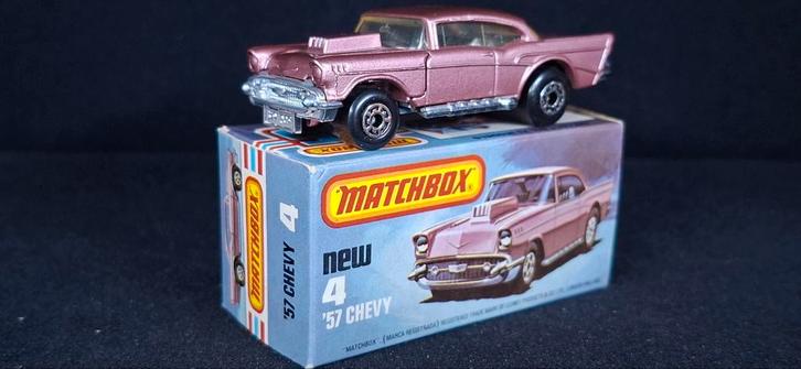 Matchbox Superfast Zeldzaam  '57 Chevy - Roze Nr 4  BIEDEN, Hobby en Vrije tijd, Modelauto's | Overige schalen, Gebruikt, Auto