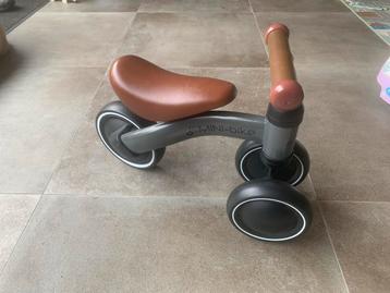 Loopfietsje voor de allerkleinsten! beschikbaar voor biedingen