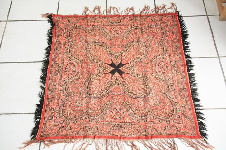Worteldoek voor schoorsteenmantel. Antiek, Antiek en Kunst, Antiek | Kleden en Textiel, Ophalen of Verzenden