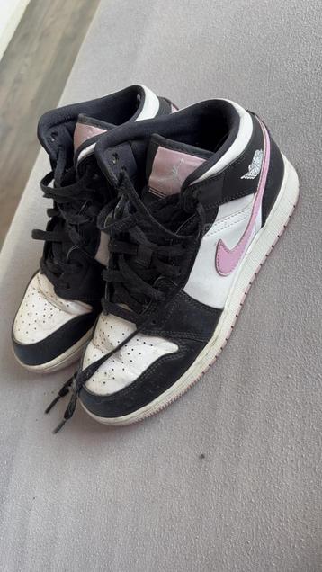 Jordans te koop  beschikbaar voor biedingen
