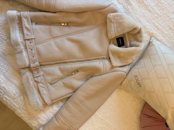 ONLY dames jas beschikbaar voor biedingen