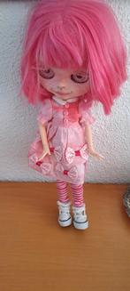 Custom blythe pop 30cm, Verzamelen, Poppen, Ophalen of Verzenden, Zo goed als nieuw, Pop