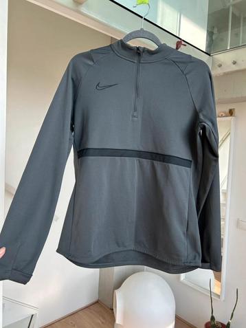 Nike Dry Fit Top beschikbaar voor biedingen