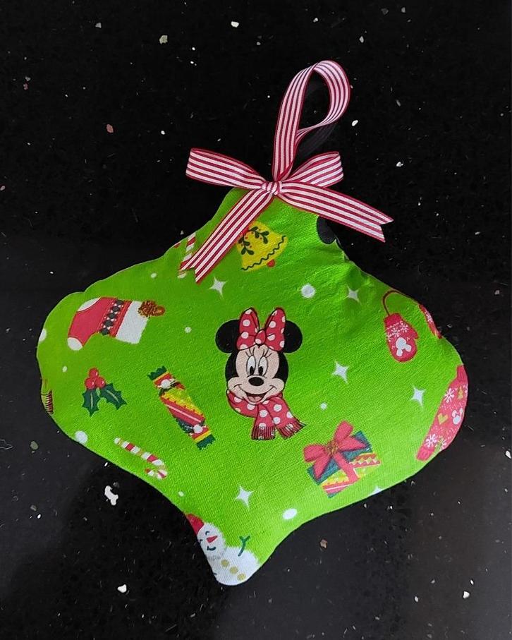 nieuw-platte stoffen kerstbal Minnie Mouse ( groen), Huis en Inrichting, Woonaccessoires | Overige, Nieuw, Ophalen of Verzenden