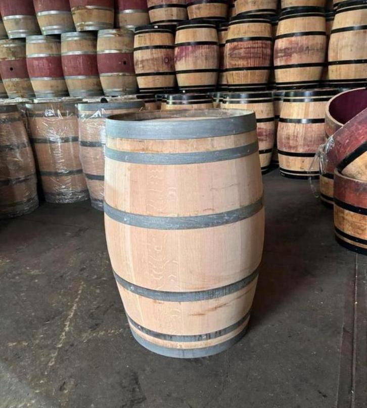 Blanke wijnvaten, Tuin en Terras, Regentonnen, Zo goed als nieuw, Hout, 150 liter of meer, Ophalen