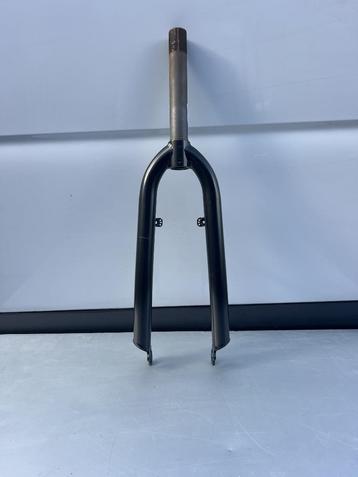 Alpina Voorvork 16,20,22, 24, 26 inch | Zwart beschikbaar voor biedingen