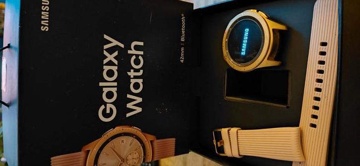 Samsung Galaxy Watch 42 mm Rose Gold, Sieraden, Tassen en Uiterlijk, Smartwatches, Gebruikt, Ophalen