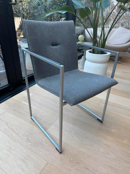 Arco design FRAME, 4 stoelen vraagprijs 800euro, Huis en Inrichting, Stoelen, Zo goed als nieuw, Stof, Grijs, Ophalen of Verzenden