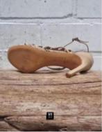 Lola Cruz - Mooie leren heels pumps maat 37 - Als nieuw €195, Lola Cruz, Pumps, Beige, Ophalen of Verzenden