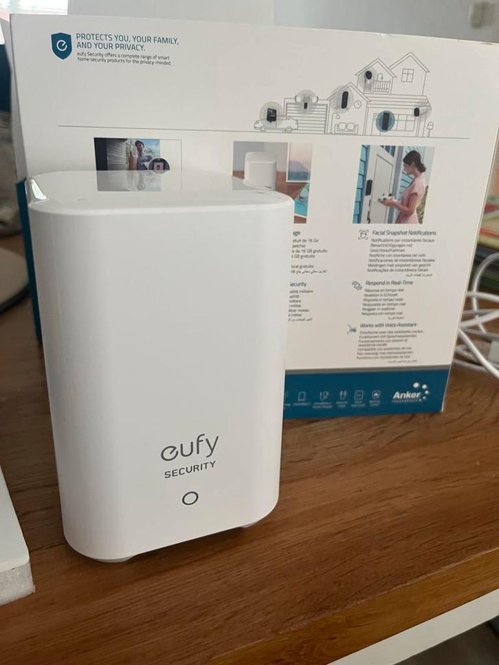 Eufy HomeBase 2 – beveiligingssysteem uitbreiding / vervang, Audio, Tv en Foto, Videobewaking, Zo goed als nieuw, Buitencamera