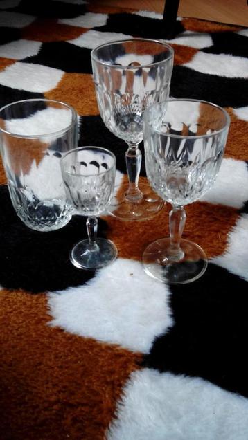 24 delig glasservies wijnglazen etc geslepen glas beschikbaar voor biedingen