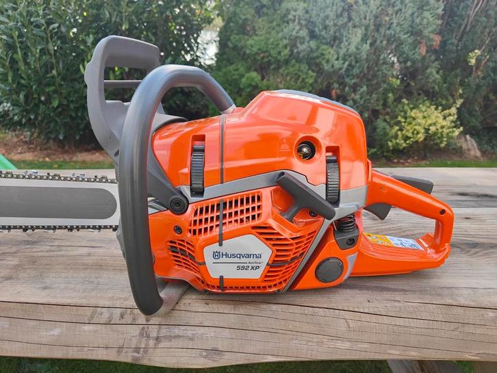 Nieuwe Husqvarna 592XP met 1 jaar fabrieksgarantie, Tuin en Terras, Hand-tuingereedschap, Ophalen of Verzenden