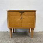 vintage klepkastje, nachtkastje, bijzetkastje hout - messing, Huis en Inrichting, Kasten | Overige, Ophalen, Gebruikt, Onbekend