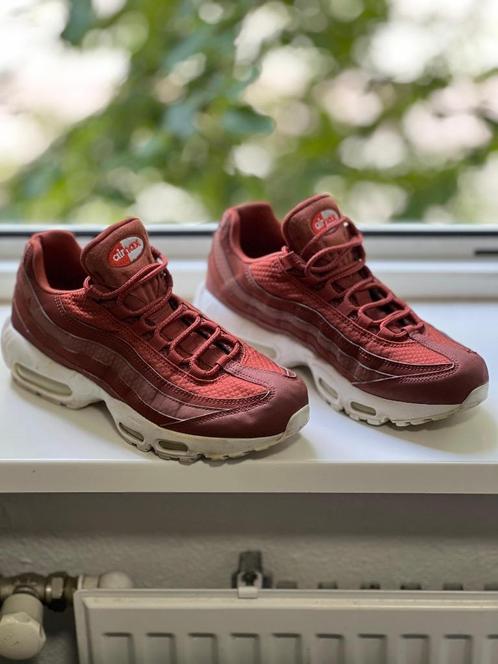 Nike Air Max 95 Premium – Nº 40, Kleding | Heren, Schoenen, Zo goed als nieuw, Veterschoenen, Overige kleuren, Ophalen of Verzenden