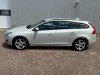 Volvo V60 1.6 T3 Kinetic, Voorwielaandrijving, 4 cilinders, 150 pk, Wit