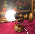 Wandlamp hout antiek olielamp - lampenkap glas - olie lamp, Ophalen of Verzenden